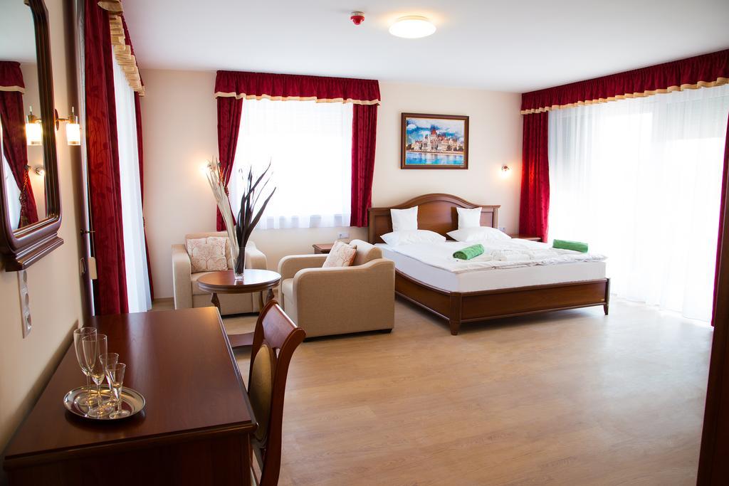 Luxury Hotel Siofok Dış mekan fotoğraf